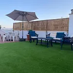 Nice 2 Bedroom Flat