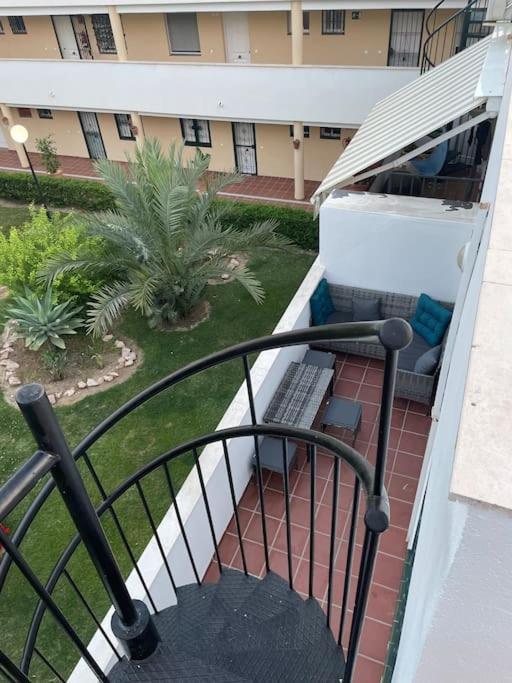 Nice 2 Bedroom Flat Apartment *